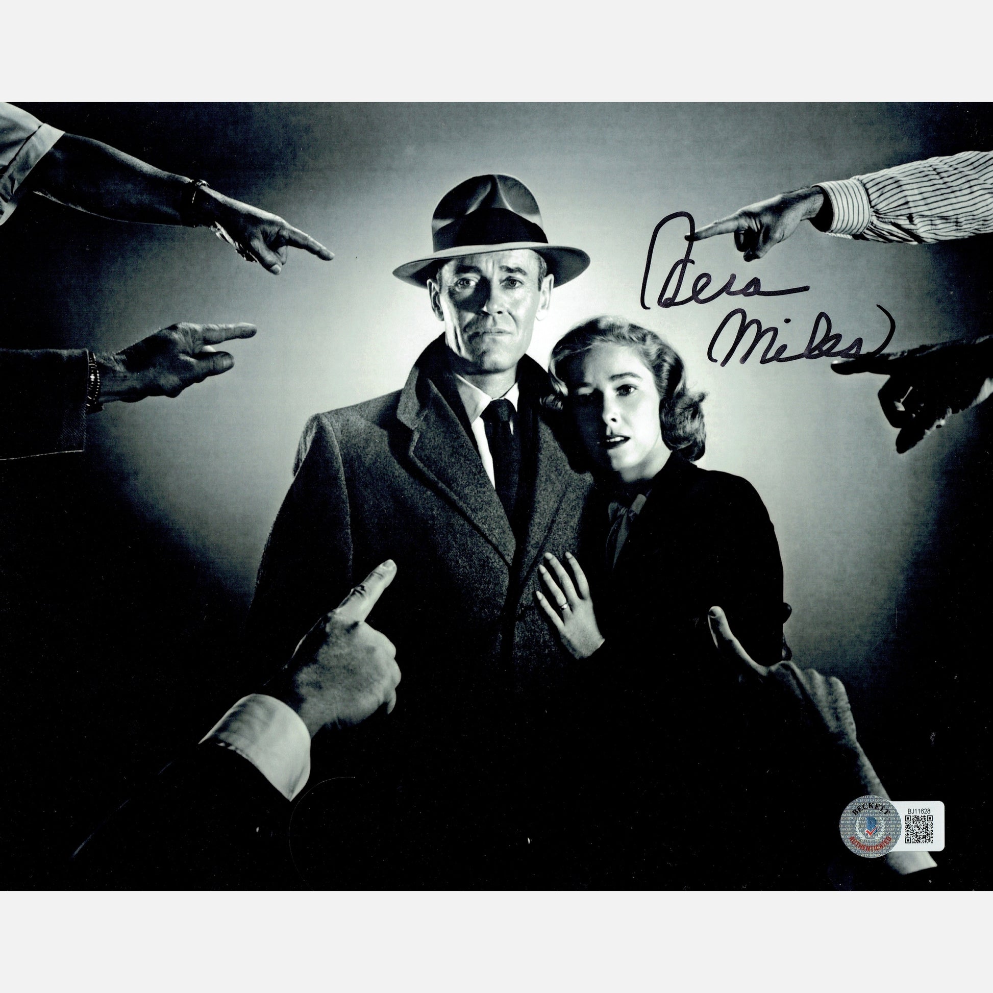 VERA MILES autograph Beckett signed 8x10 photography The Wrong Man 8x10