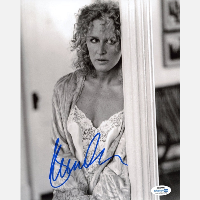 GLENN CLOSE autograph ACOA signed 8x10 photography Fatal Attraction