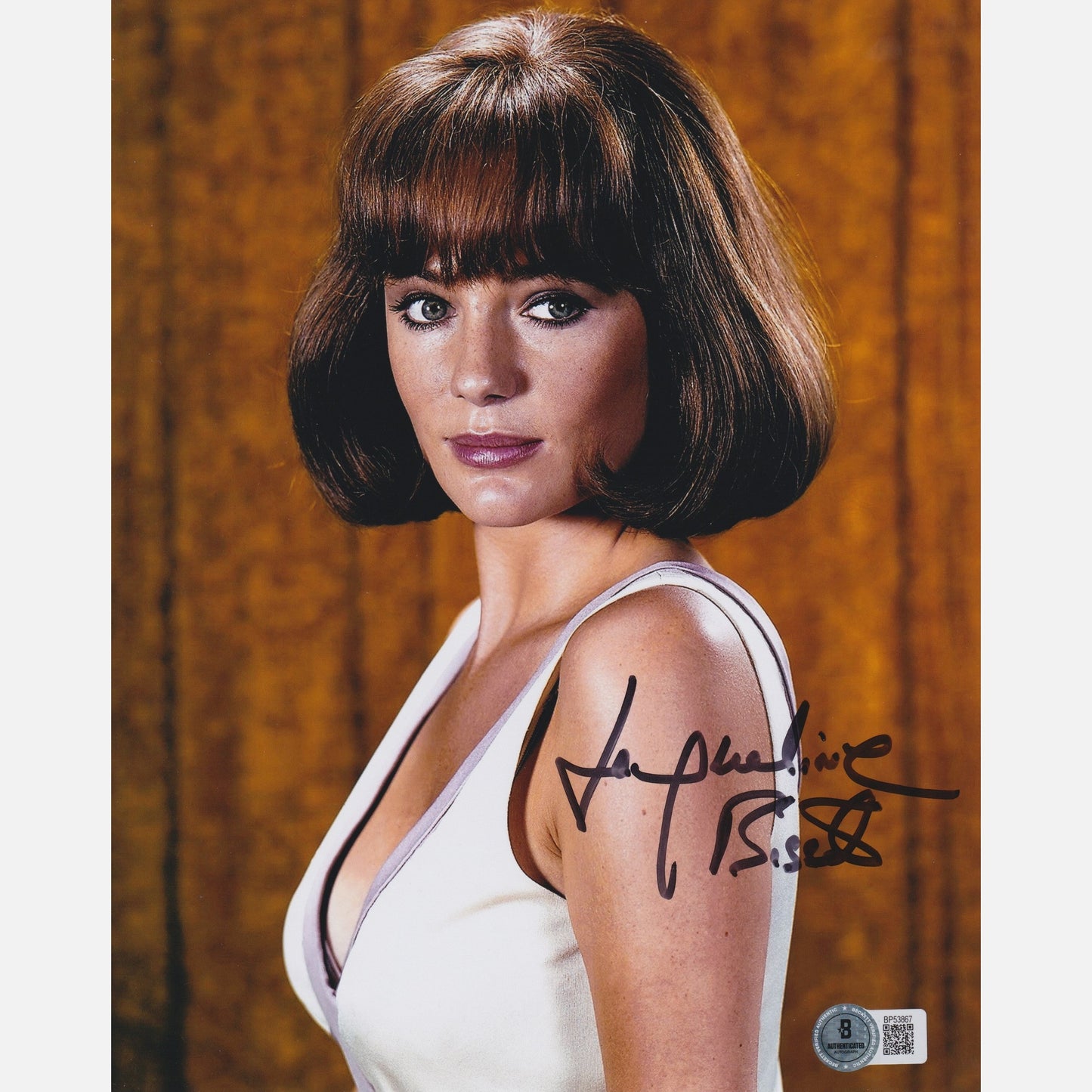 JACQUELINE BISSET autograph BECKETT signed 8x10 photography