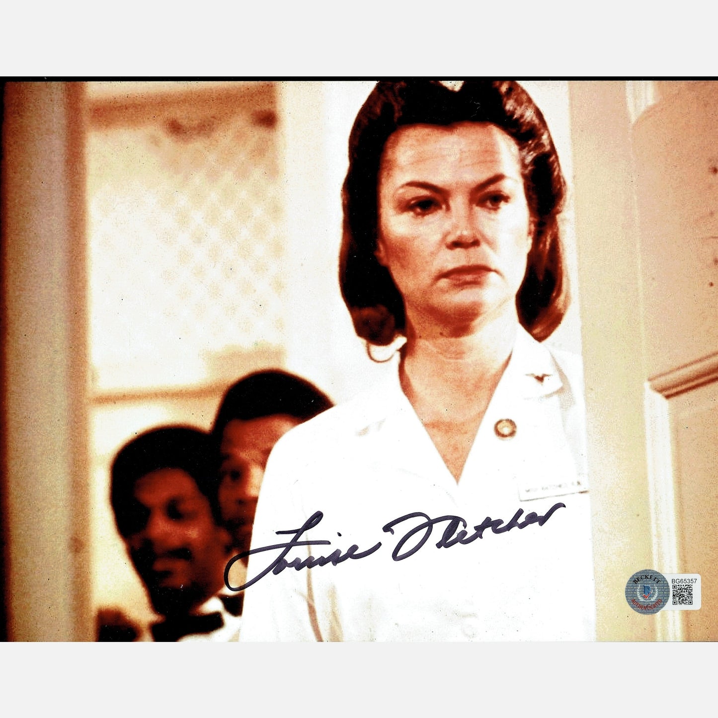 LOUISE FLETCHER autograph BECKETT signed 8x10 photography One Flew Over the Cuckoos Nest