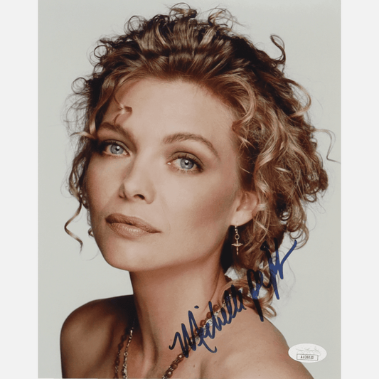 MICHELLE PFEIFFER autograph JSA signed 8x10 photography 8x10