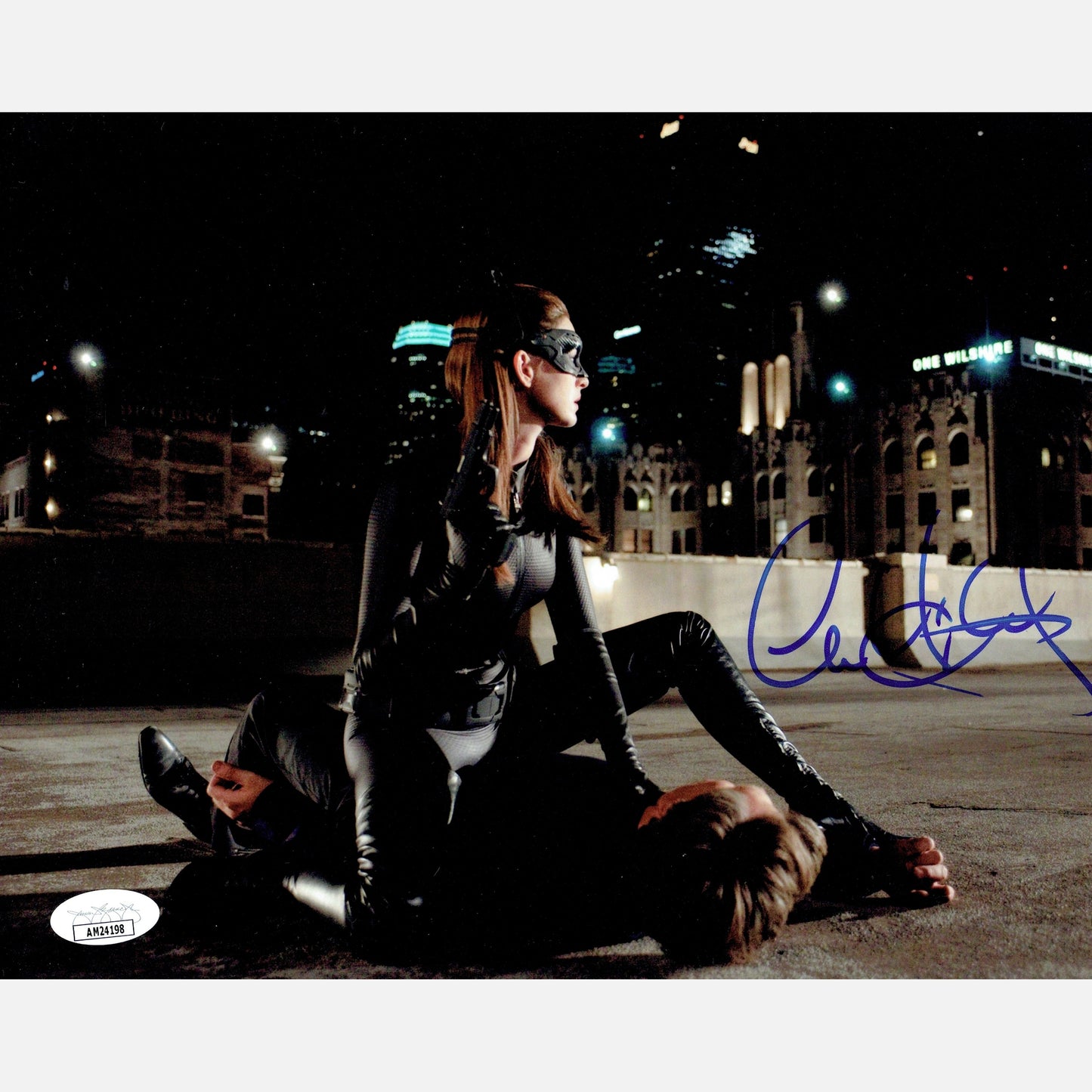 ANNE HATHAWAY autograph JSA signed 8x10 photography BATMAN