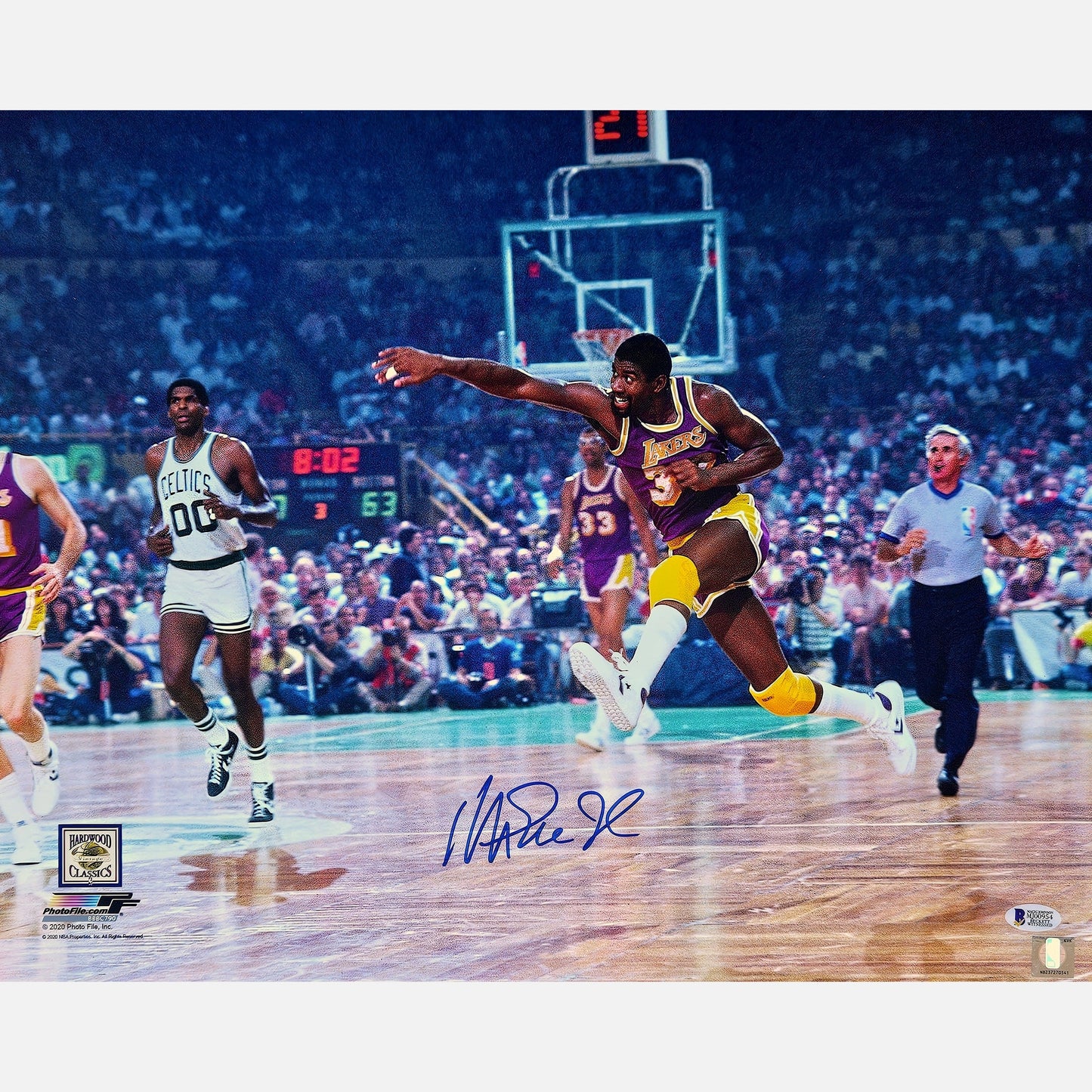 MAGIC JOHNSON autograph Beckett signed NBA poster 16x20