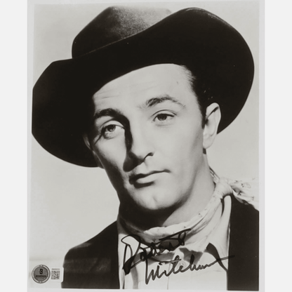 ROBERT MITCHUM autograph BECKETT signed 8x10 photography B&W 8x10