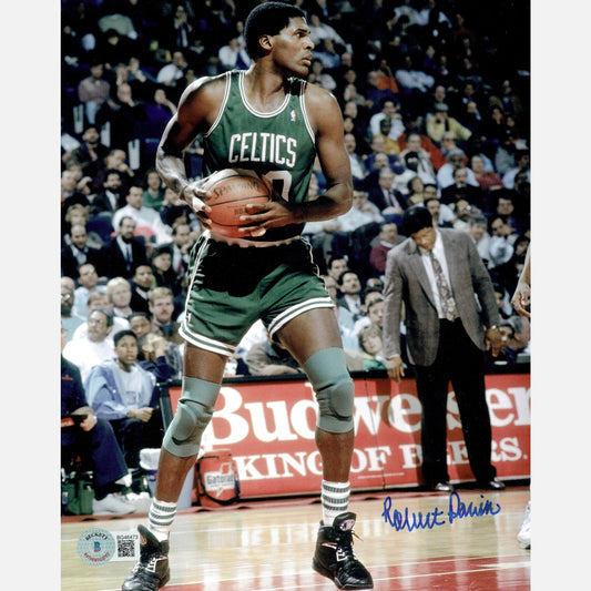 ROBERT PARISH autograph Beckett signed 8x10 photography NBA 8x10