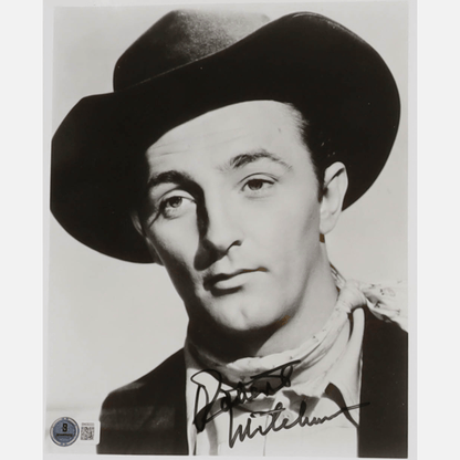 ROBERT MITCHUM autograph BECKETT signed 8x10 photography B&W